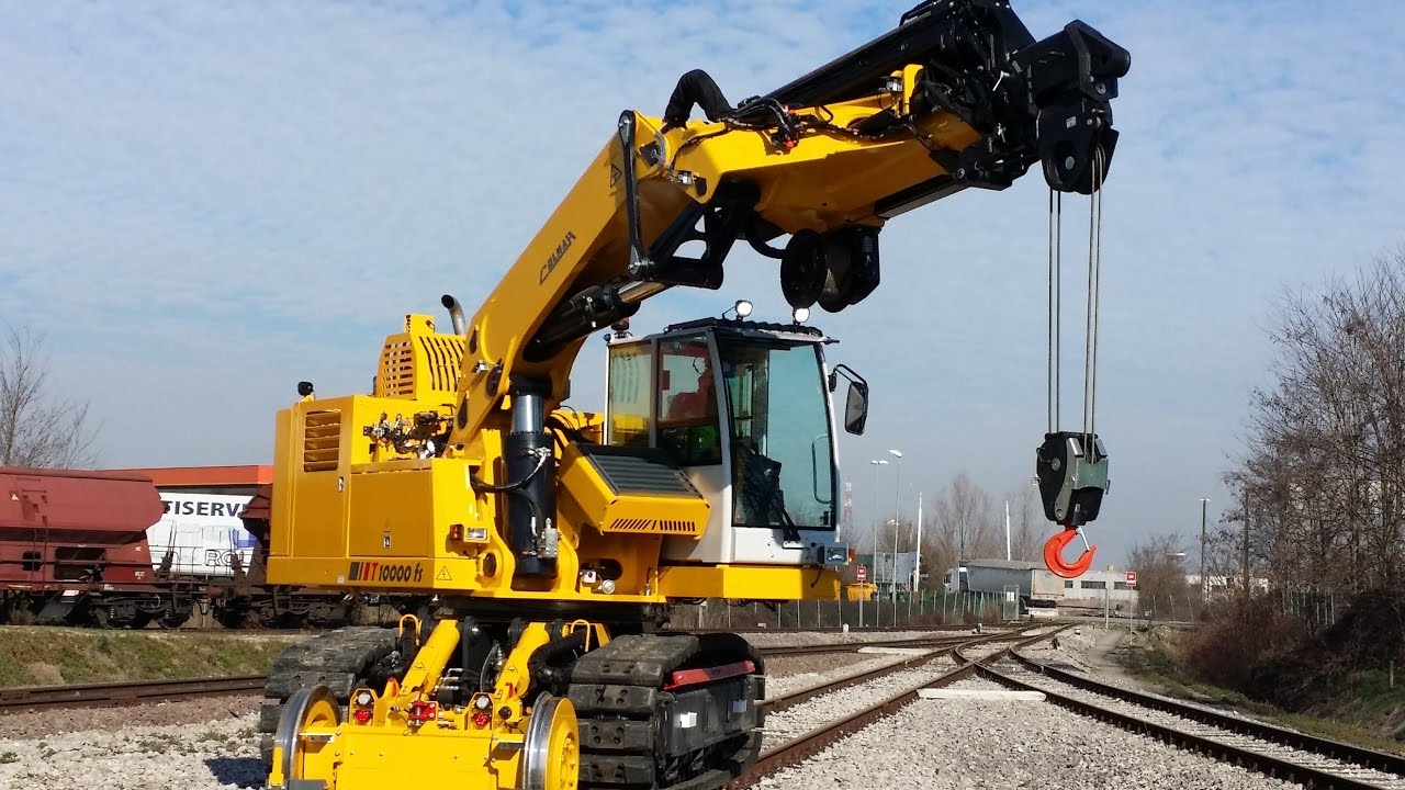 Luffing Jib Crane